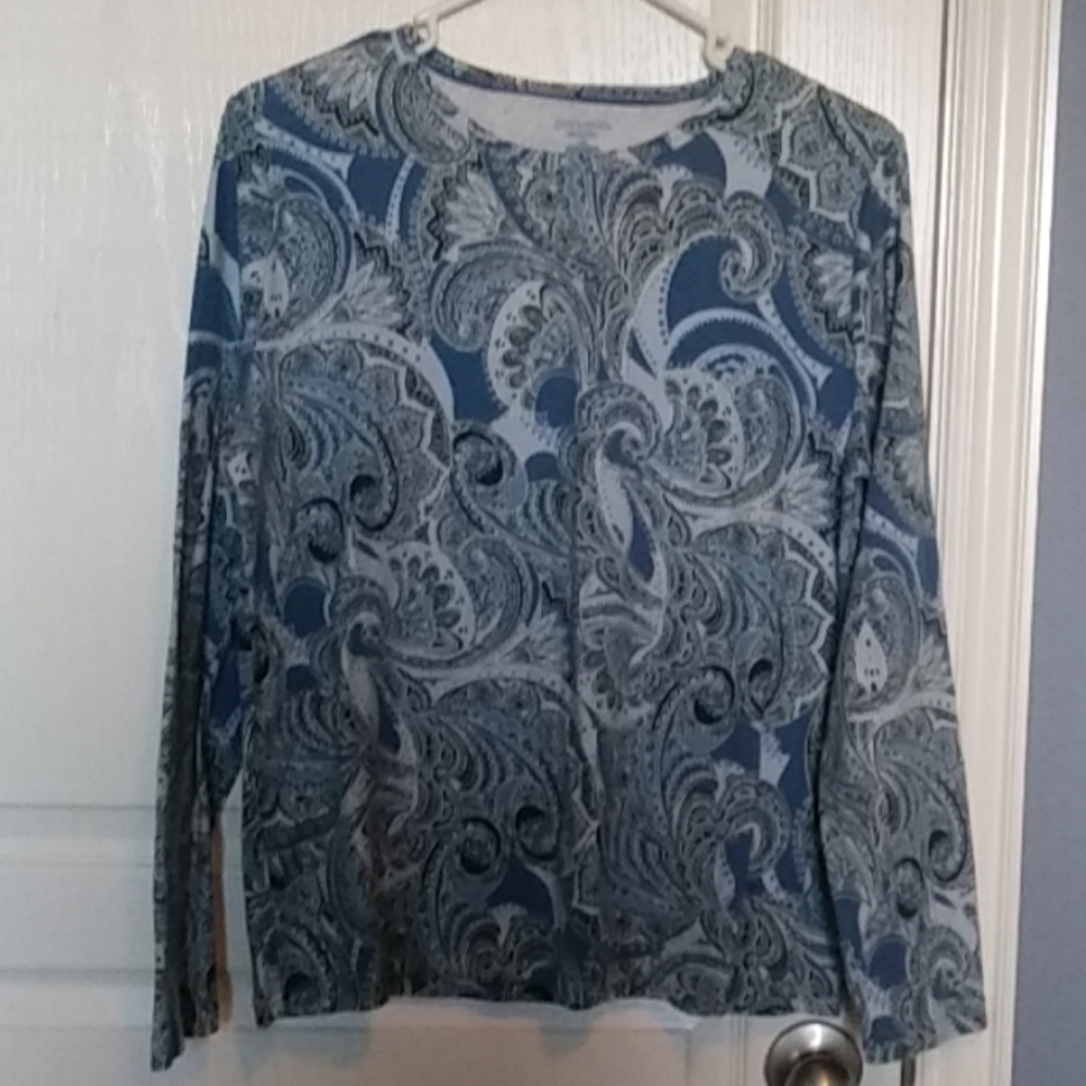 St. John's Bay Woman Shirt